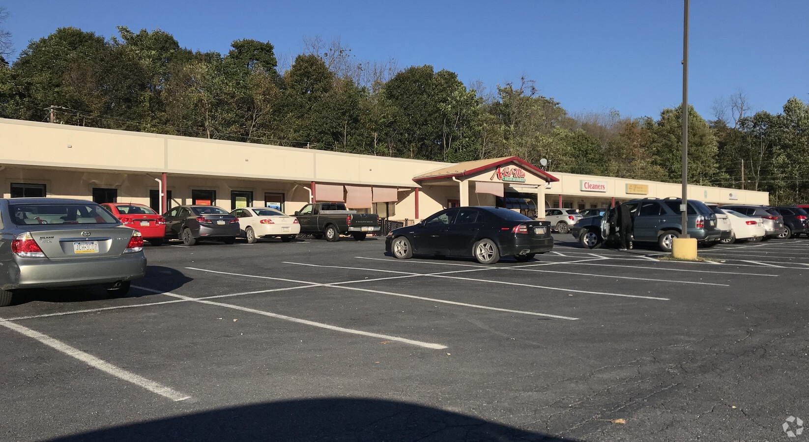 4330 Lehigh Dr, Walnutport, PA 18088