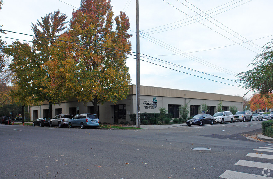 1800-1814 15th St, Sacramento, CA for lease - Building Photo - Image 2 of 6