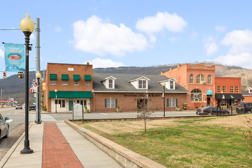 33 Courthouse Sq, Jasper, TN for sale - Other - Image 1 of 1