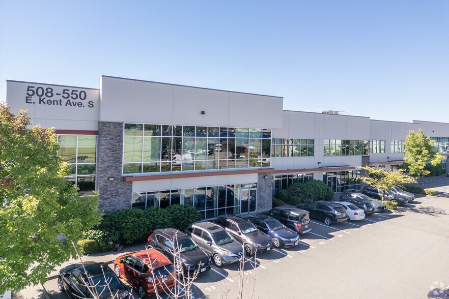500-550 E Kent Av S, Vancouver, BC for lease - Primary Photo - Image 1 of 5