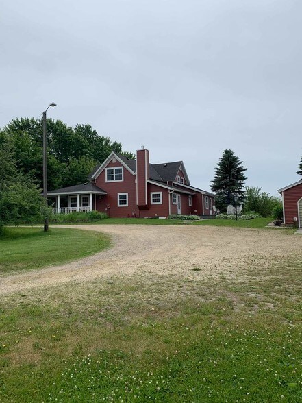 7306 24th Ave, Hugo, MN for sale - Primary Photo - Image 1 of 1