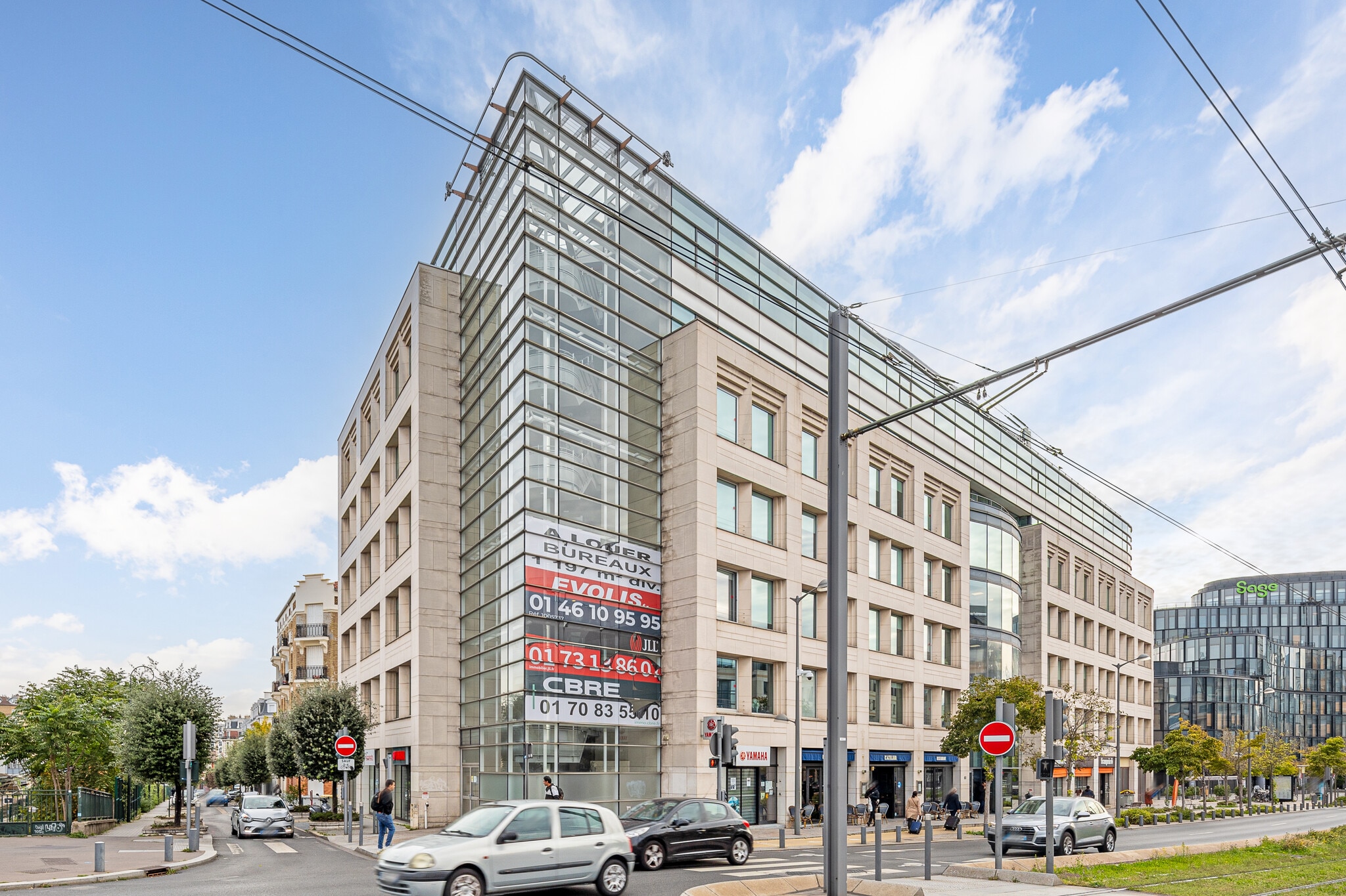 90 Boulevard National, La Garenne-Colombes for lease Primary Photo- Image 1 of 3
