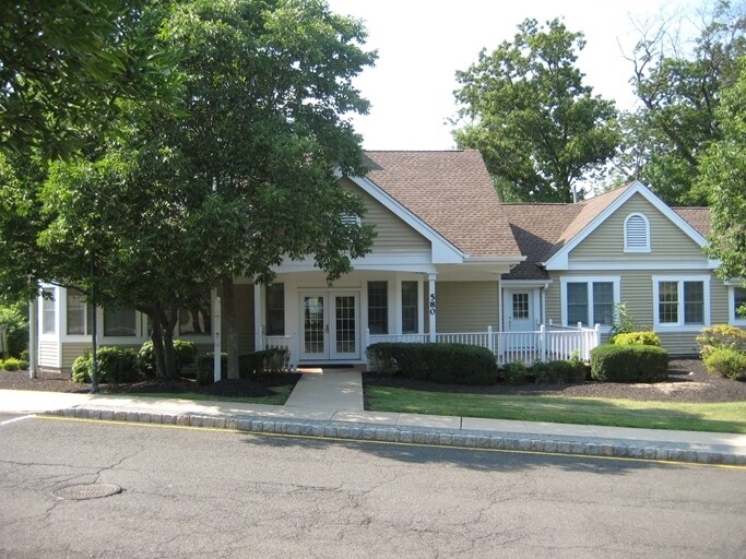 580 Allen Rd, Basking Ridge, NJ for sale - Primary Photo - Image 1 of 1