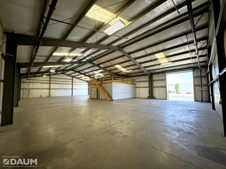 1431 W 9th St, Upland, CA for lease - Building Photo - Image 3 of 7