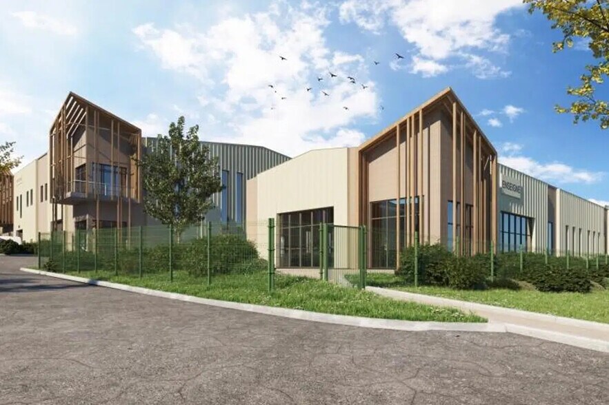 Flex in Ennery for sale - Building Photo - Image 2 of 7