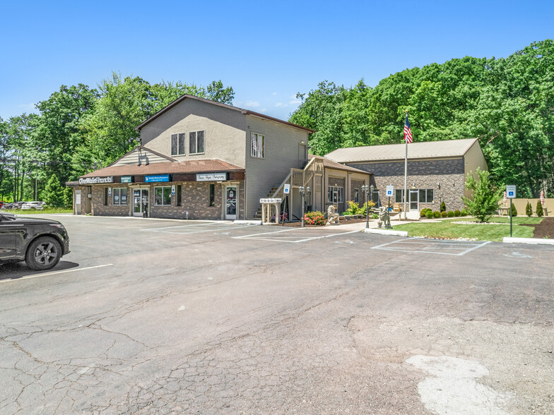 386 Airport Rd, Hazle Township, PA for lease - Primary Photo - Image 1 of 7