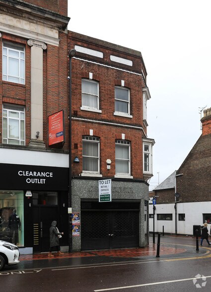 64 High St, Tonbridge for lease - Building Photo - Image 2 of 3