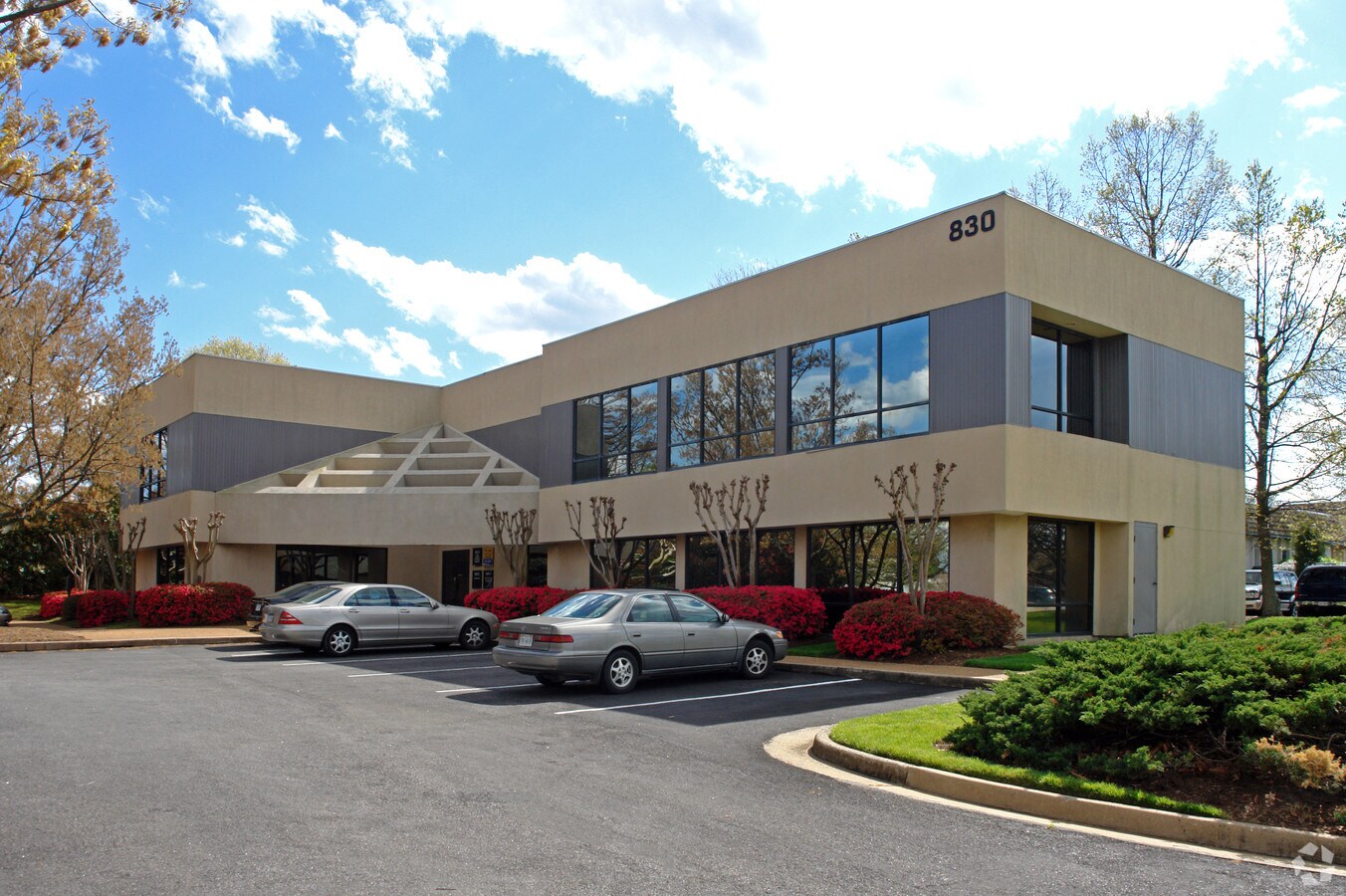 830 Southlake Blvd, Richmond, VA 23236