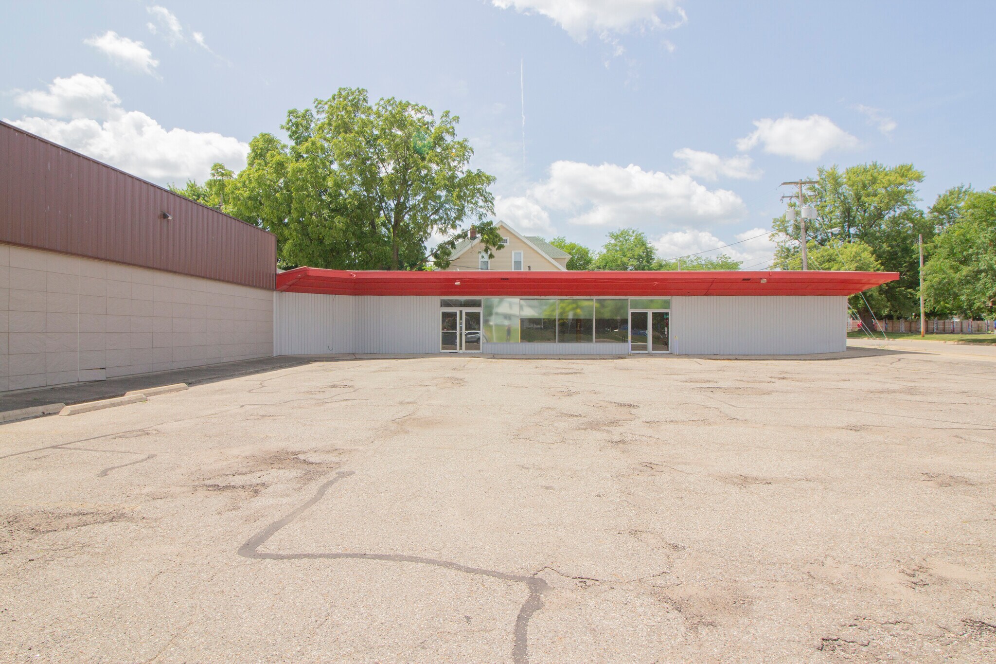 588 Capital Ave SW, Battle Creek, MI for sale Building Photo- Image 1 of 1