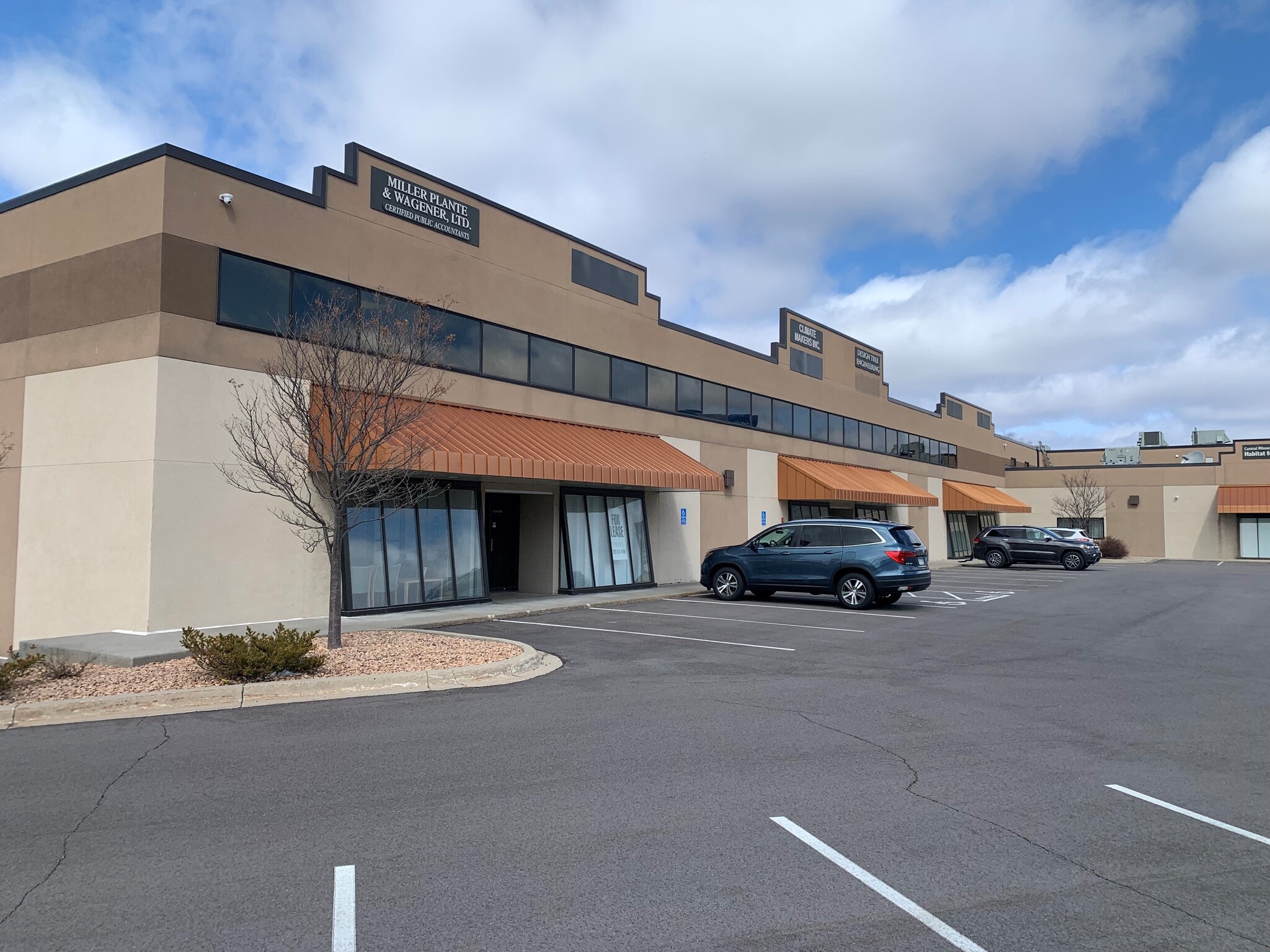 3335-3341 W Saint Germain St, Saint Cloud, MN for lease Building Photo- Image 1 of 9
