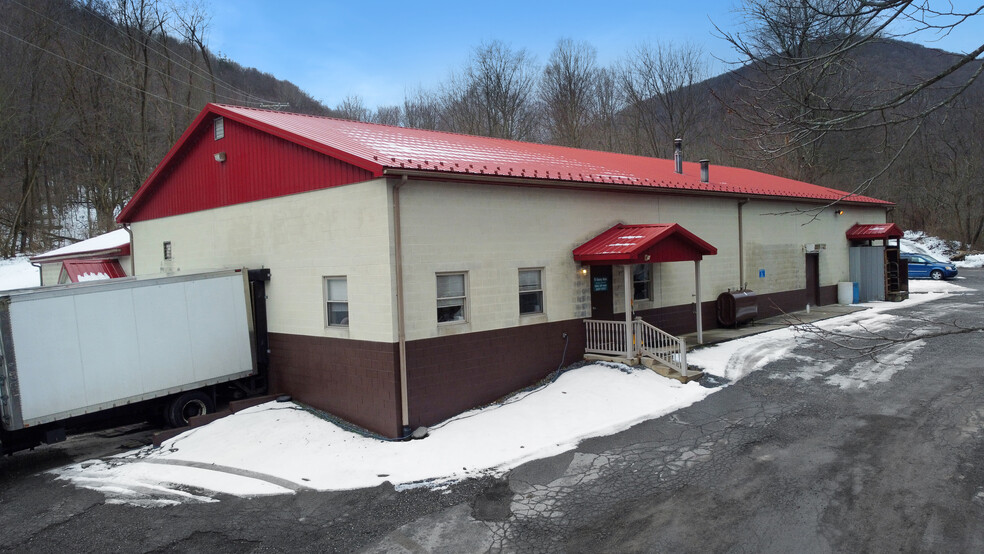 151 Slaughter House Rd, Claysburg, PA for sale - Primary Photo - Image 1 of 32