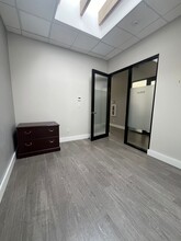 680 Central Ave, Cedarhurst, NY for lease Interior Photo- Image 2 of 2