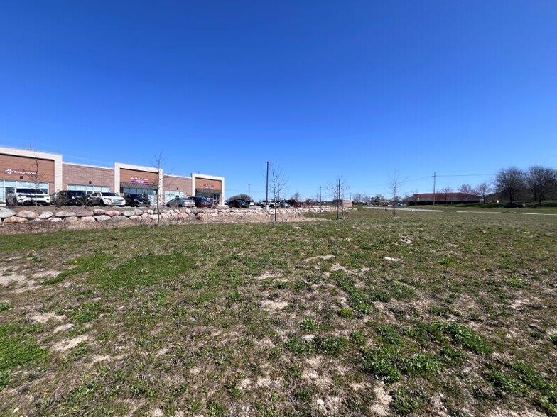 7160 Moon Rd, Saline, MI for sale - Primary Photo - Image 1 of 4