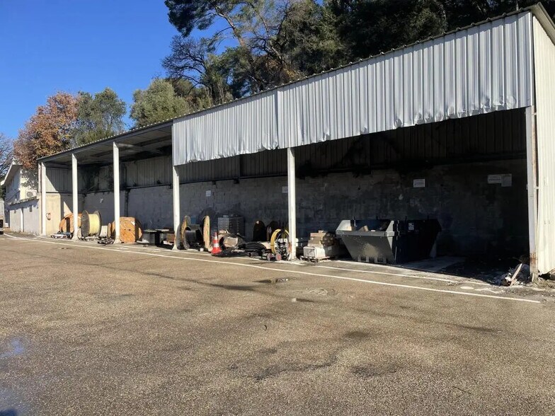 Flex in La Roquette-sur-Siagne for lease - Building Photo - Image 3 of 13