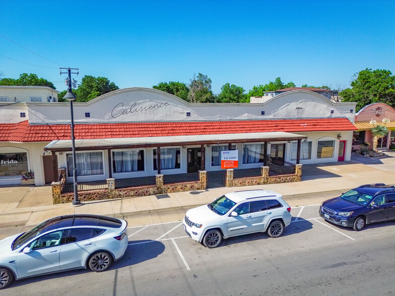 2707 Race St, Fort Worth, TX for lease - Building Photo - Image 1 of 16