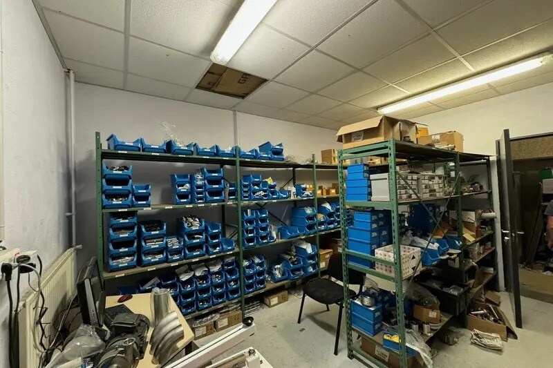 Flex in Montpellier for lease - Interior Photo - Image 3 of 7