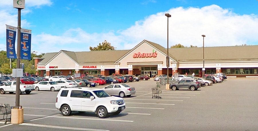 320 Warwick Ave, Warwick, RI for lease - Building Photo - Image 1 of 1