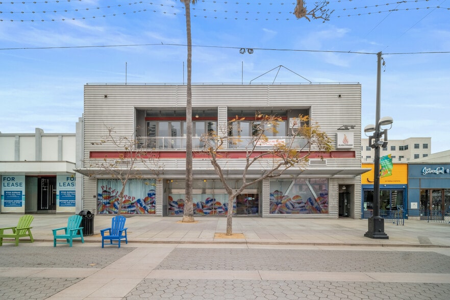 Santa Monica - the3様○2点 821 E 3rd St Santa Monica CA | Zillow