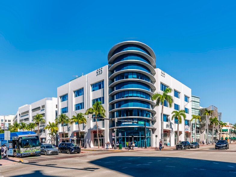 555 Washington Ave, Miami Beach, FL for lease - Building Photo - Image 1 of 35