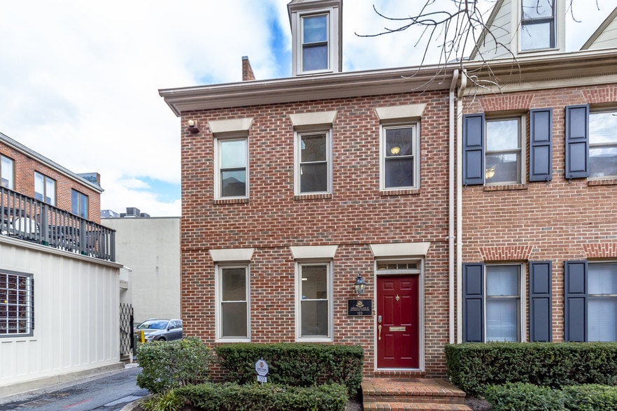 123 N Henry St, Alexandria, VA for lease - Building Photo - Image 2 of 72