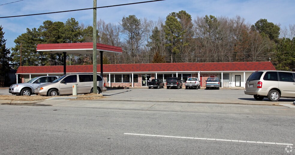 915 917 E Main St Benson Nc 27504 Freestanding Property