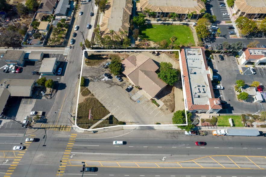 2805 Vineyard Ave, Oxnard, CA for lease - Building Photo - Image 3 of 8