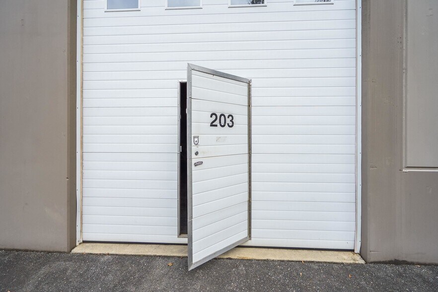 30600-30610 Progressive Way, Abbotsford, BC for sale - Building Photo - Image 3 of 63