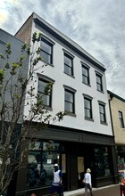 23 W Broughton St, Savannah, GA for lease Building Photo- Image 1 of 12