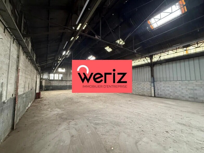 Flex in Marseille for lease - Interior Photo - Image 2 of 5