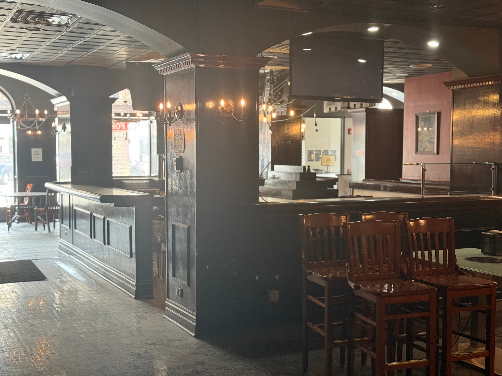 636 Church St, Evanston, IL for lease Building Photo- Image 1 of 7