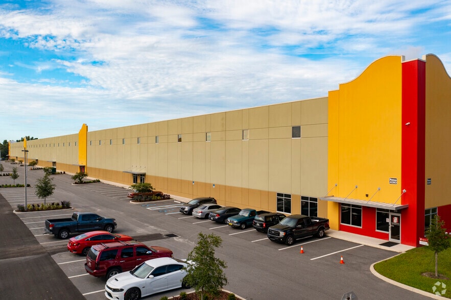 4000 & 4040 N Combee Rd, Lakeland, FL for lease - Building Photo - Image 3 of 13