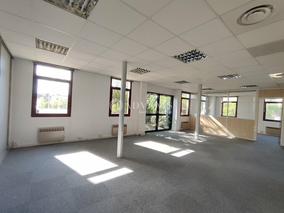 34 Rue Henri Noguères, Montpellier for sale Interior Photo- Image 1 of 5