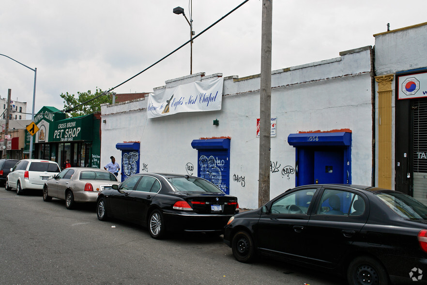 Cross bronx shop pet shop