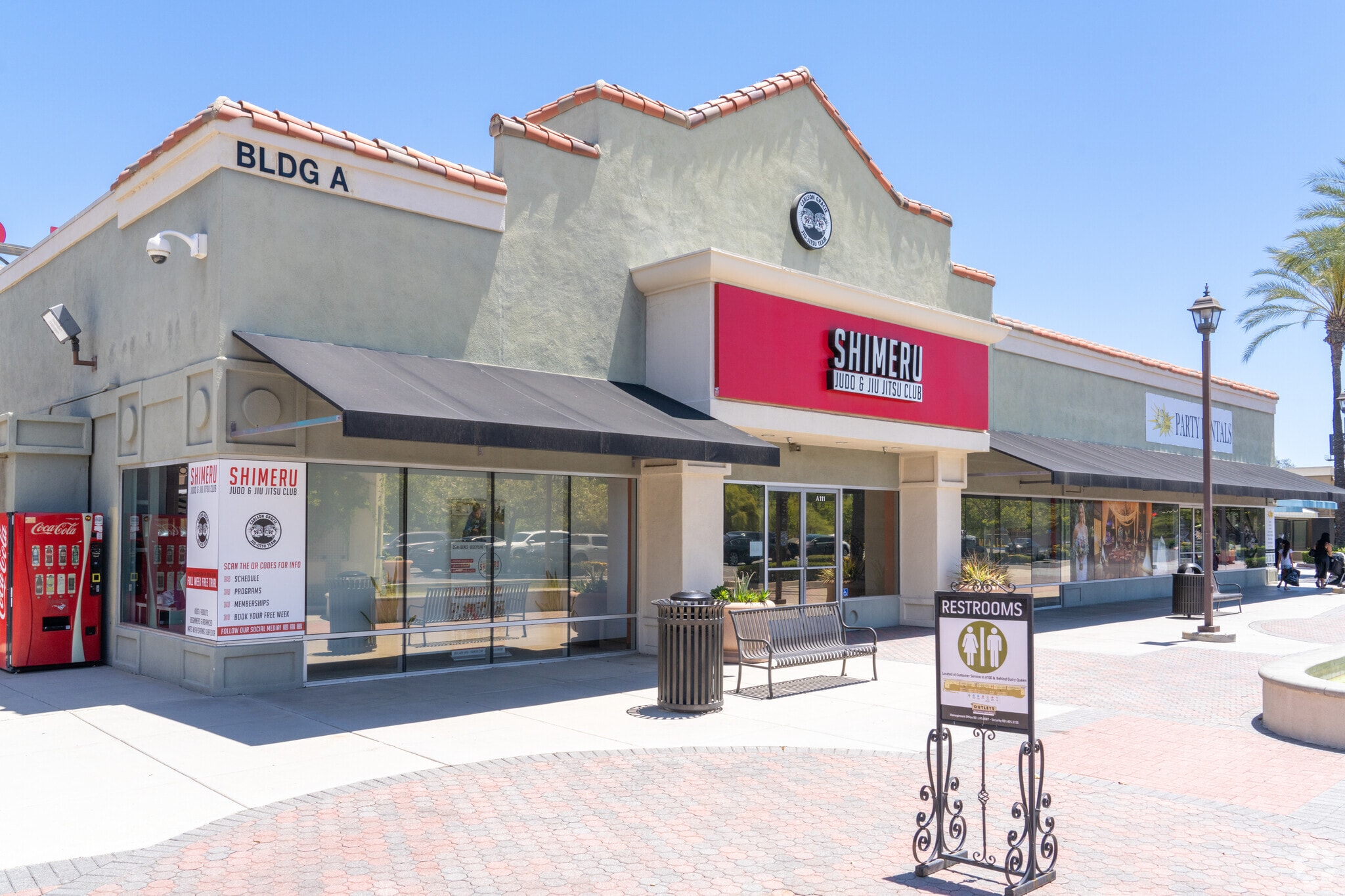 17600 Collier Ave, Lake Elsinore, CA for sale Primary Photo- Image 1 of 5