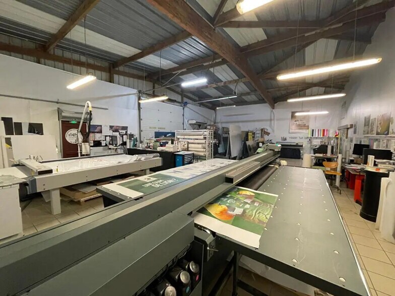 Flex in Gouesnou for lease - Building Photo - Image 3 of 6