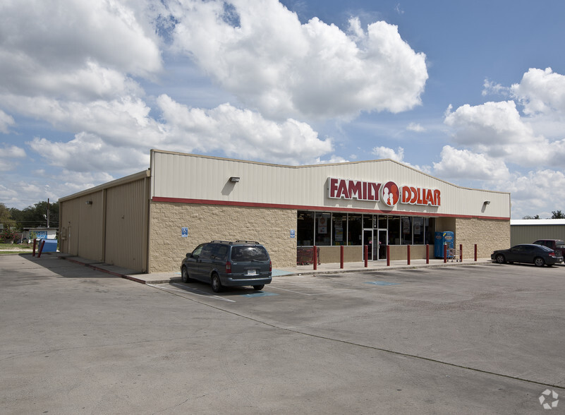 1210 N Washington St, Beeville, TX for lease - Building Photo - Image 1 of 2