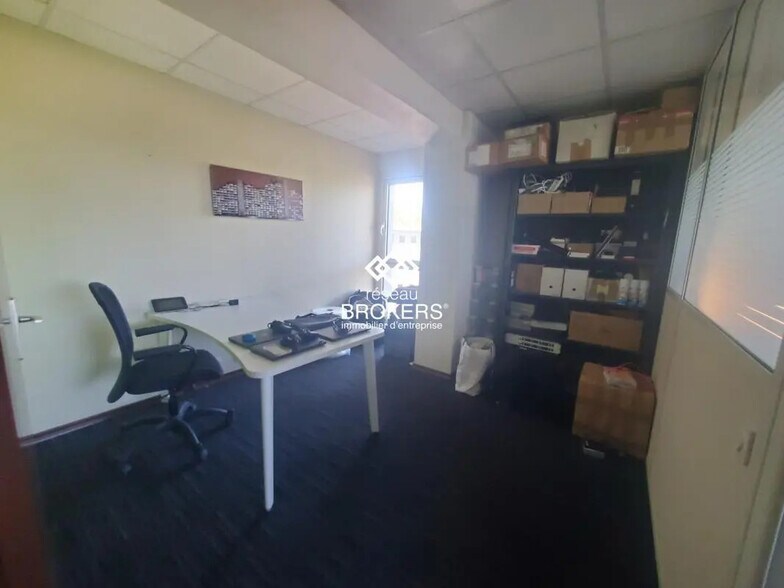 Office in Annecy for lease - Interior Photo - Image 3 of 17
