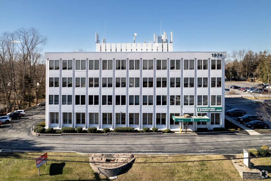 1974 Sproul Rd, Broomall, PA 19008 Executive Office Center