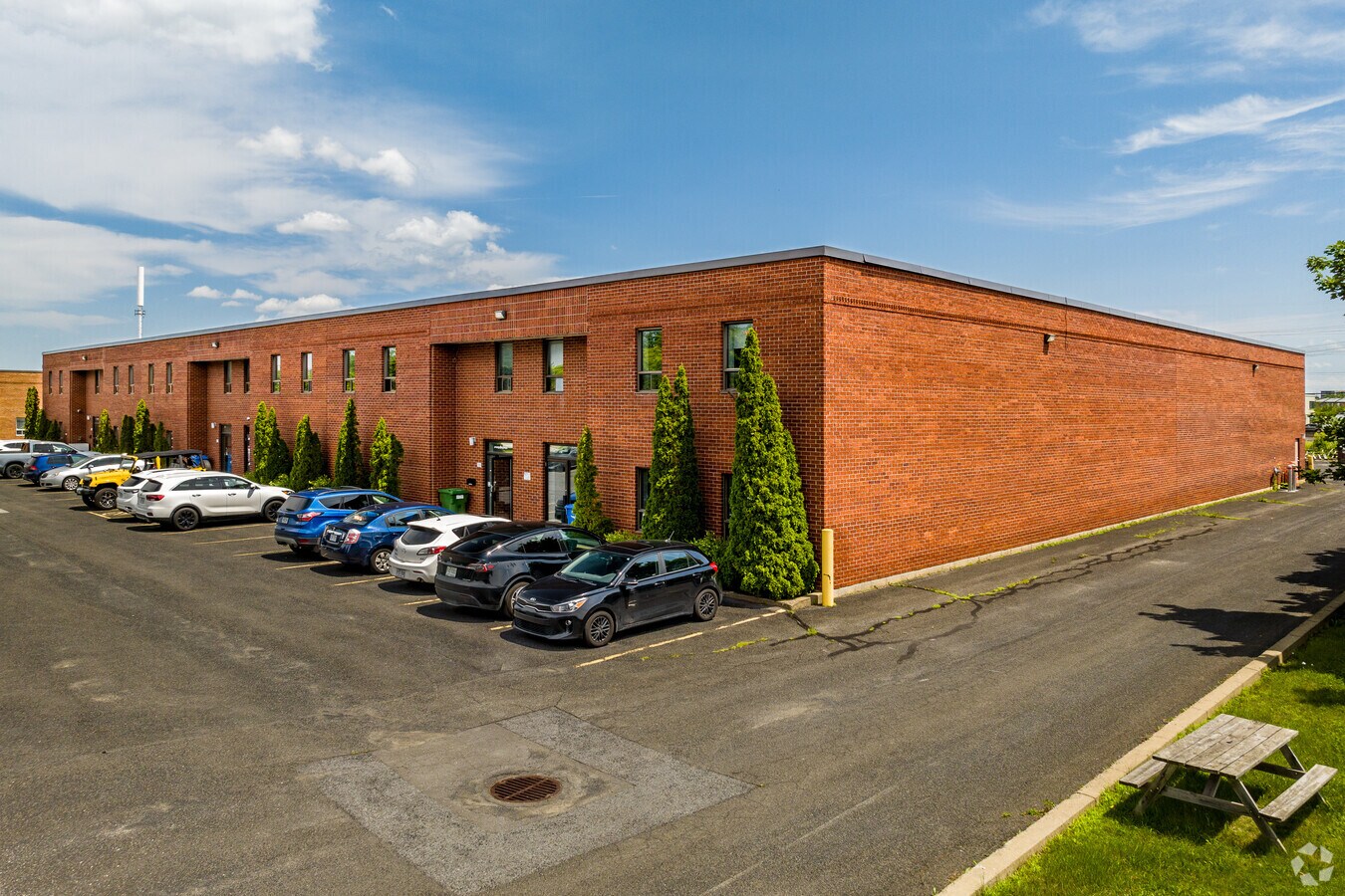 3325 1re Rue, Longueuil, QC J3Y 8Y6 Industrial for Lease