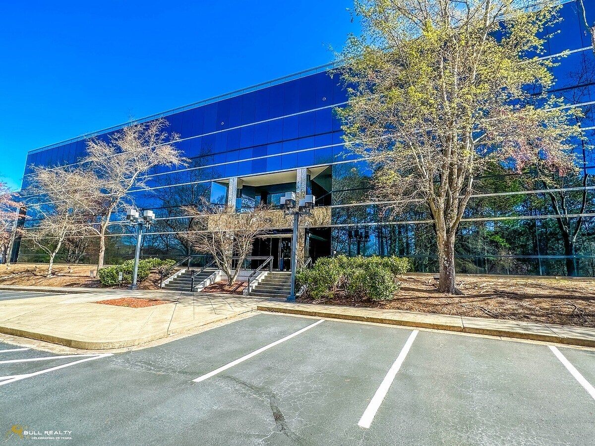 3003 Chamblee Tucker Rd, Atlanta, GA 30341 ThreeStory Class B Office