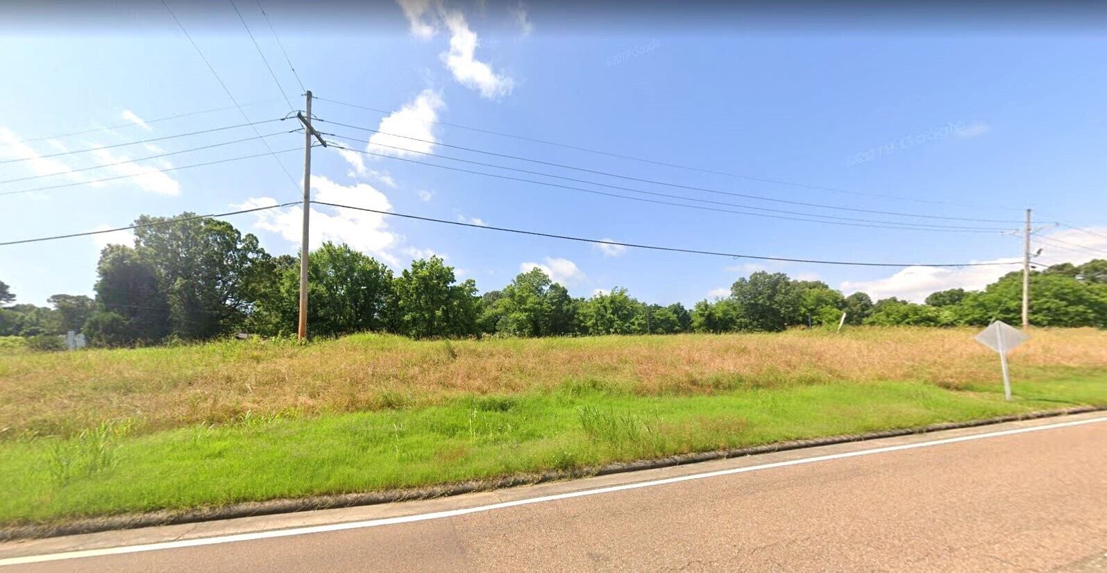 4761 Goodman Rd, Horn Lake, MS 38637