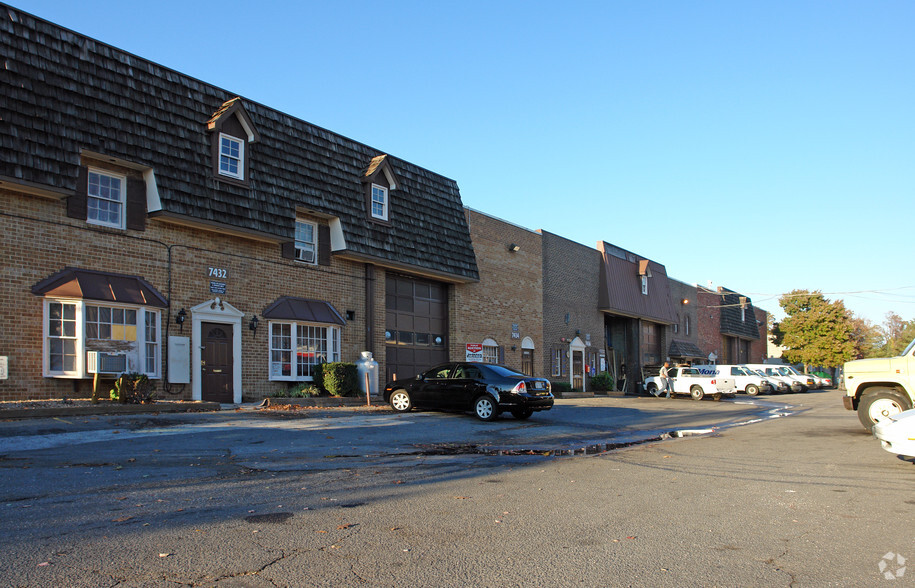 7432 Old Alexandria Ferry Rd, Clinton, MD for lease - Building Photo - Image 1 of 10