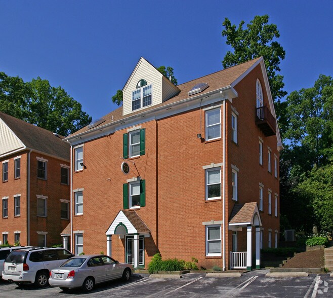 73 Chestnut Rd, Paoli, PA for lease - Primary Photo - Image 1 of 9