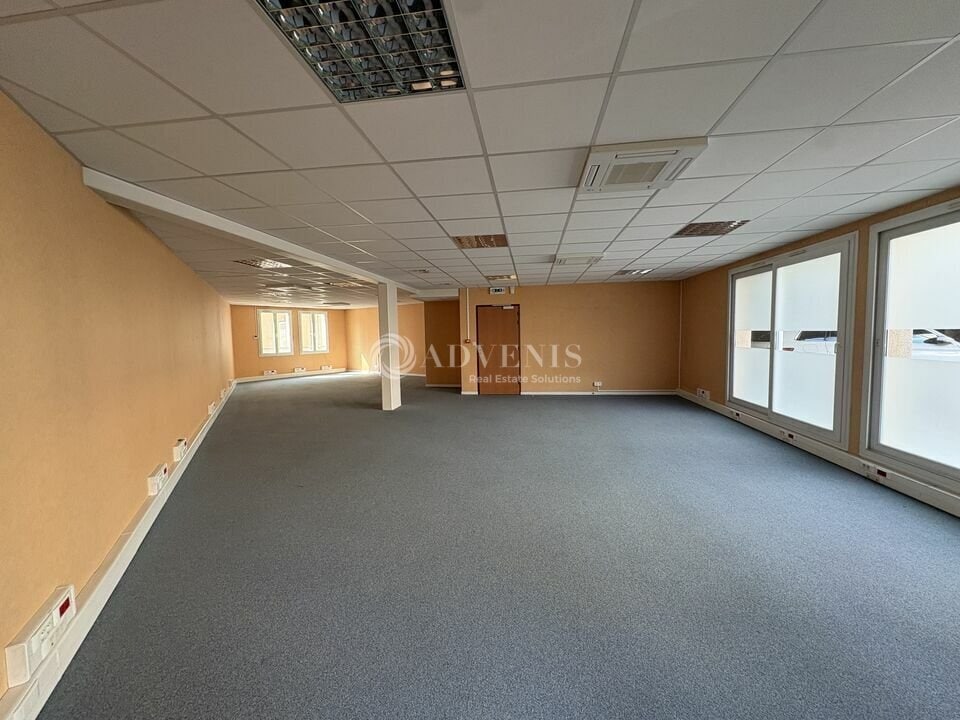 Boulevard Emile Zola, Le Mans for lease Interior Photo- Image 1 of 4