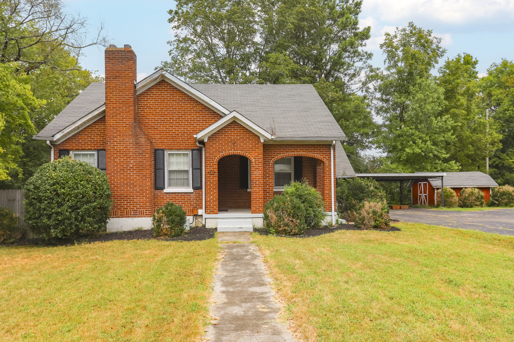 103 Bass Dr, Columbia, TN for sale Primary Photo- Image 1 of 42