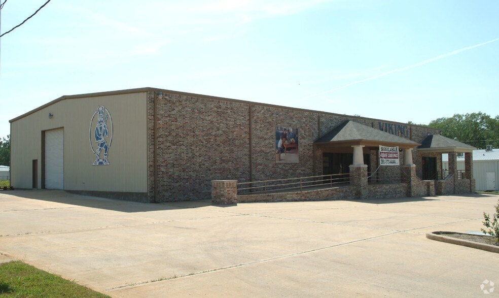 13915 Highway 105, Conroe, TX for sale - Primary Photo - Image 1 of 1