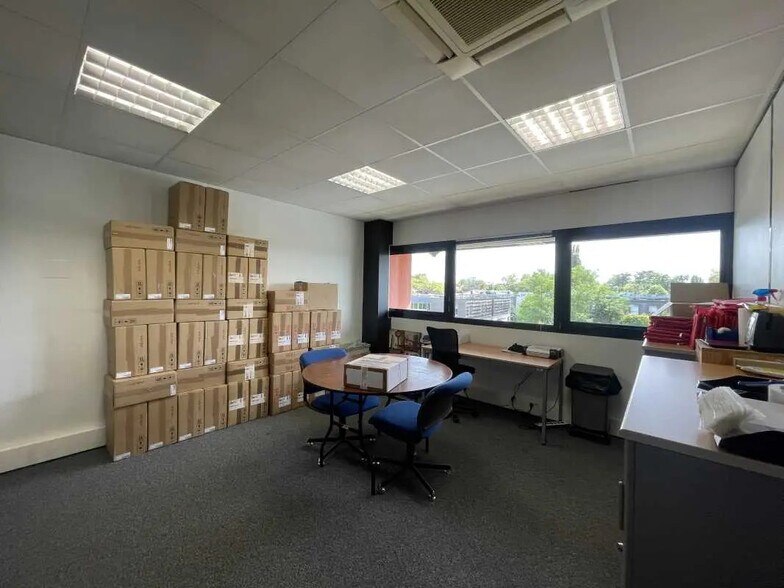 Office in Floirac for lease - Building Photo - Image 3 of 7