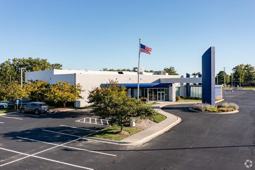 505 W Grand Ave, Elmhurst, IL 60126