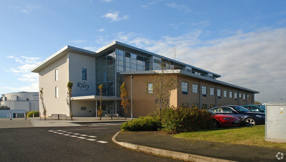 Sir William Lyons Rd, Coventry, CV4 7EZ