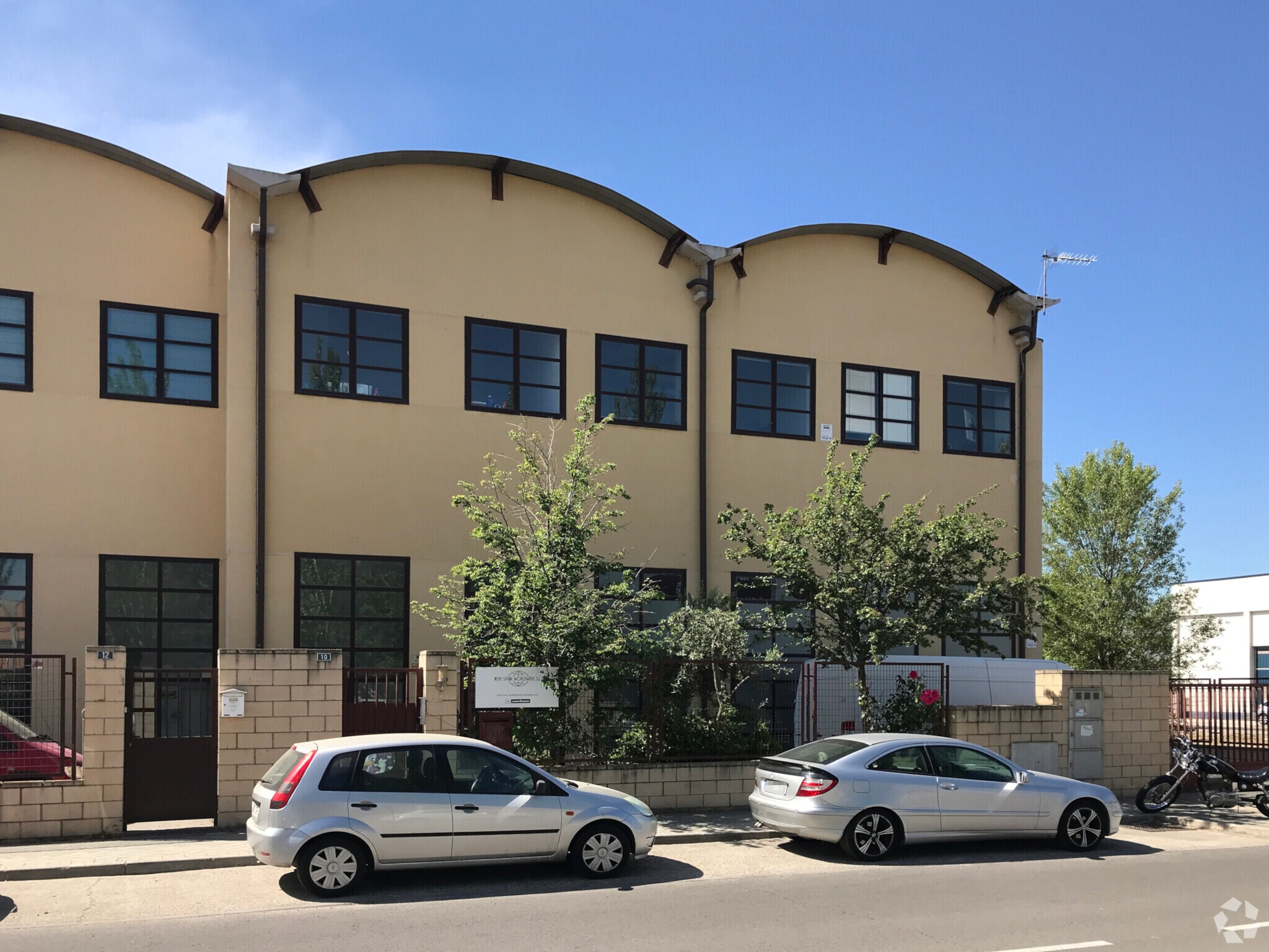 Calle Meridiano, 10, Torrejón de Ardoz, Madrid for sale Primary Photo- Image 1 of 1